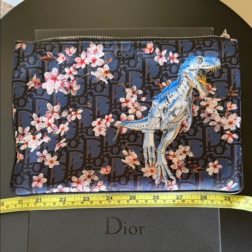 Christian Dior Homme x Hajime Sorayama dinosaur robot clutch/pouch with Box - Picture 2 of 11
